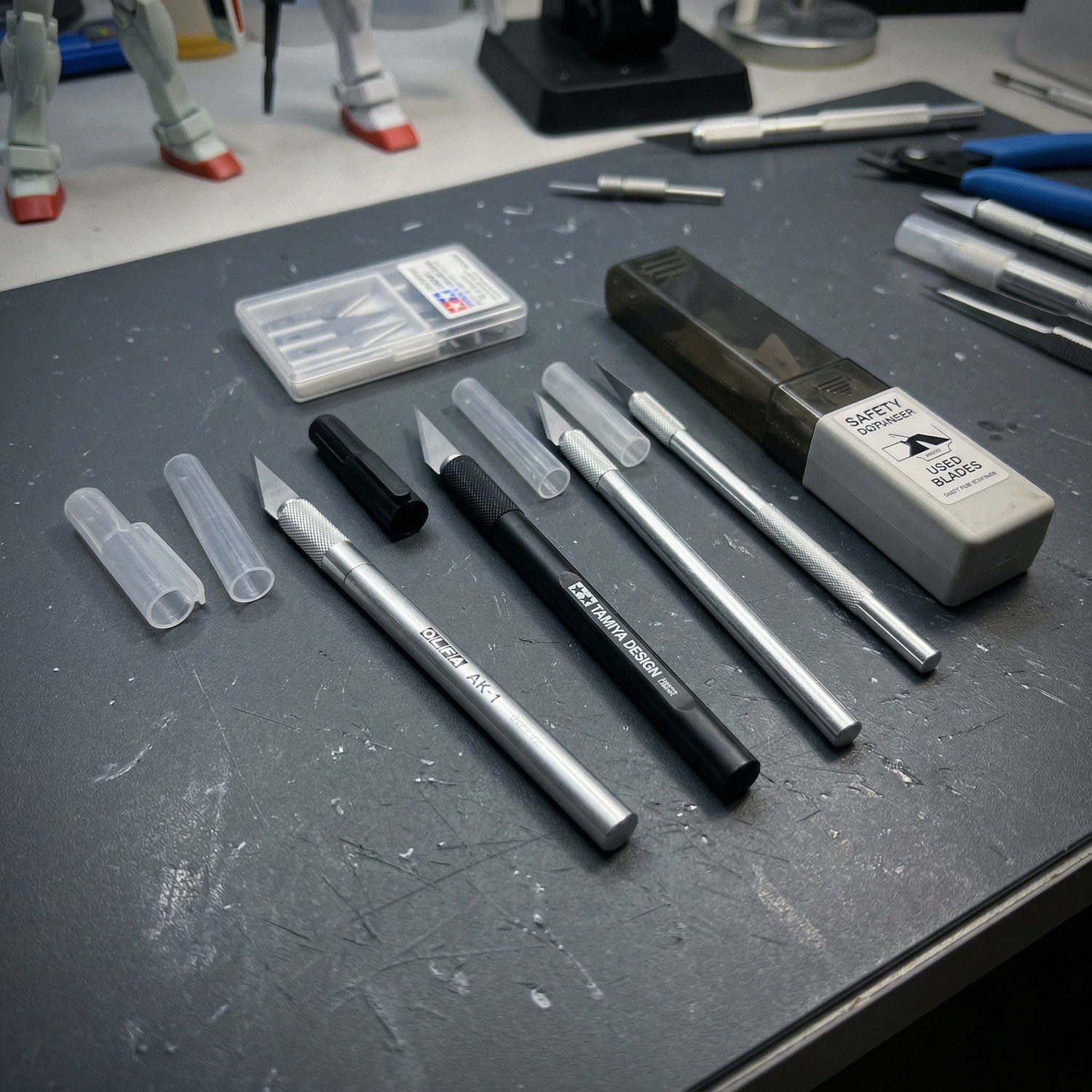 Knives & Blades