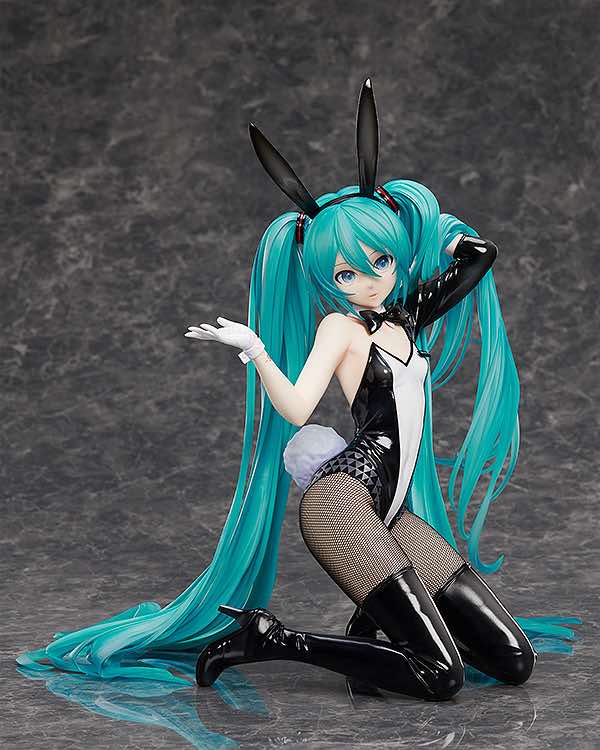 1/4 Hatsune Miku: Bunny Ver. (Illustration by SanMuYYB)