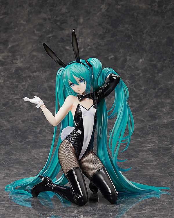 1/4 Hatsune Miku: Bunny Ver. (Illustration by SanMuYYB)