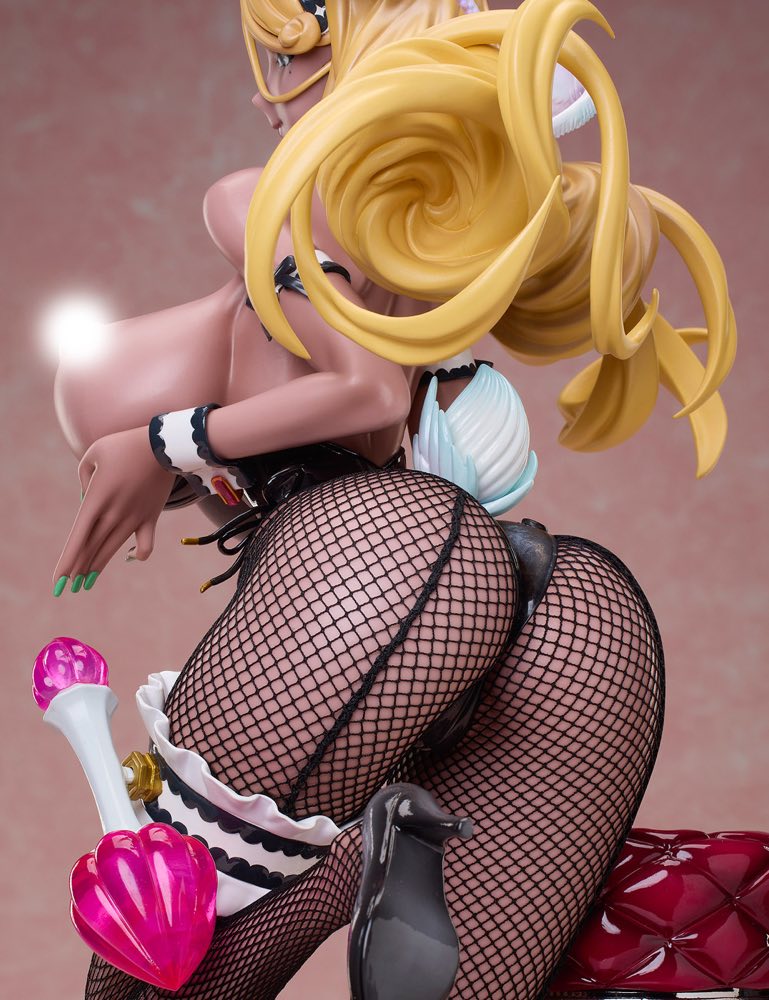 1/4 Kirara Akutsu Velvet Eclipse Bunny Ver. (Illustration by RAITA)