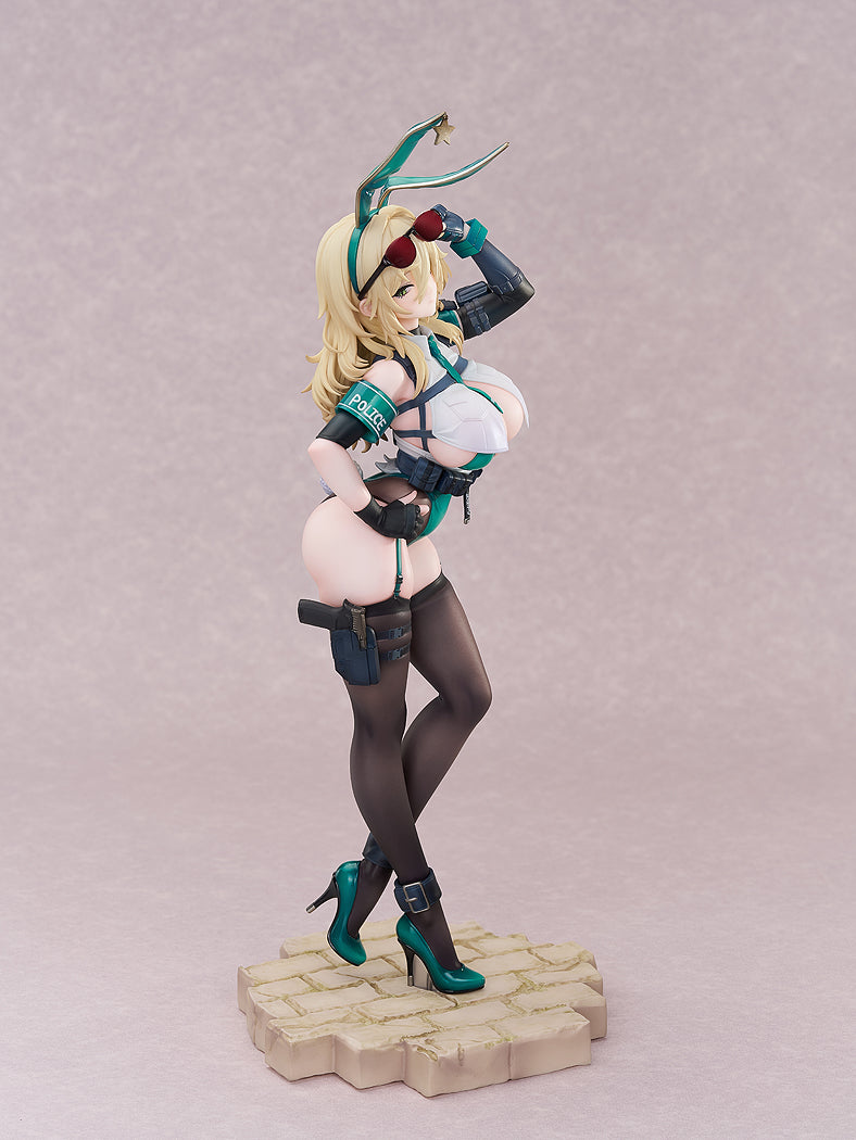 1/6 Bunny Cops_01 (Illustration by CheLA77)
