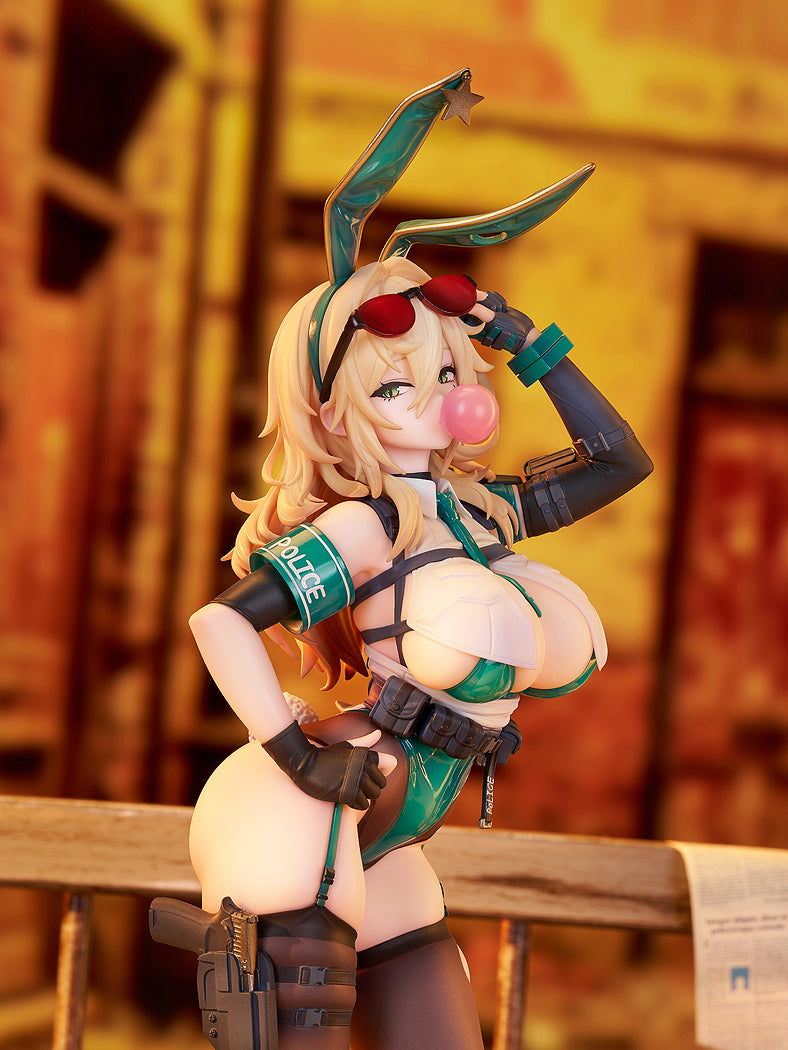 1/6 Bunny Cops_01 (Illustration by CheLA77)
