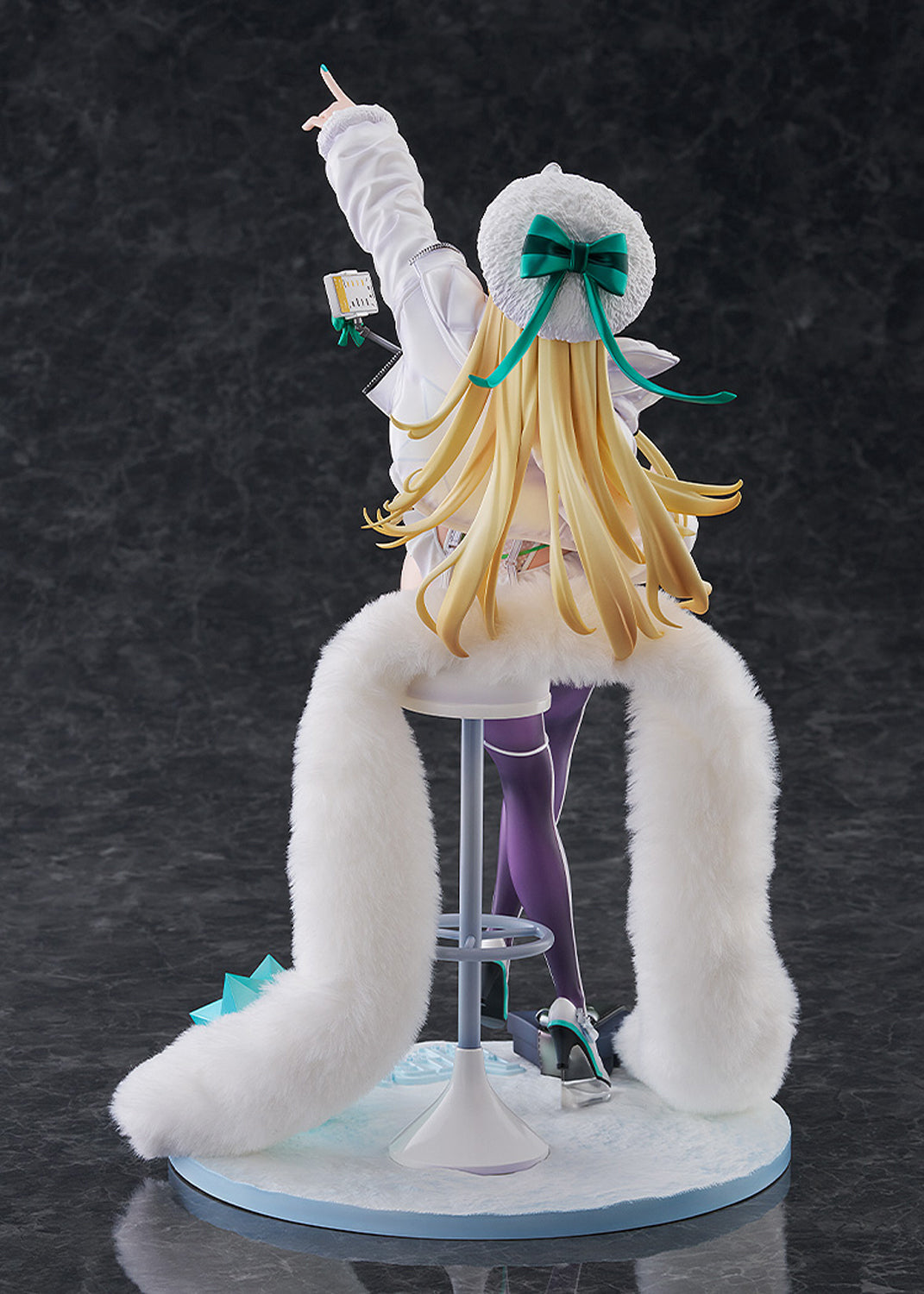 1/6 Rupee: Winter Shopper (Goddess of Victory: NIKKE)