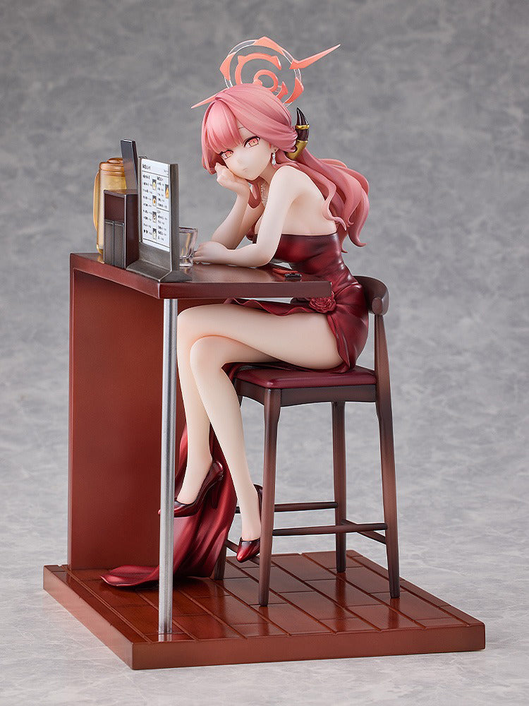 1/7 Aru (Dress) Memorial Lobby Ver. (Blue Archive)