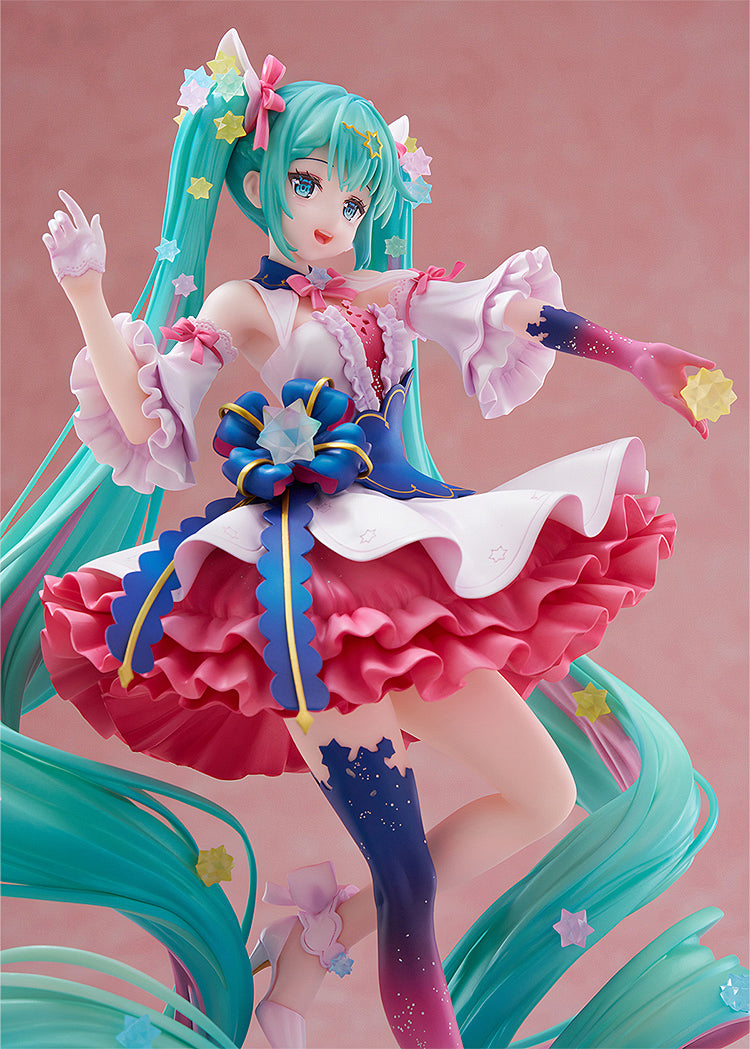 1/7 Creators Collection Figure: Hatsune Miku Rosuuri Ver.