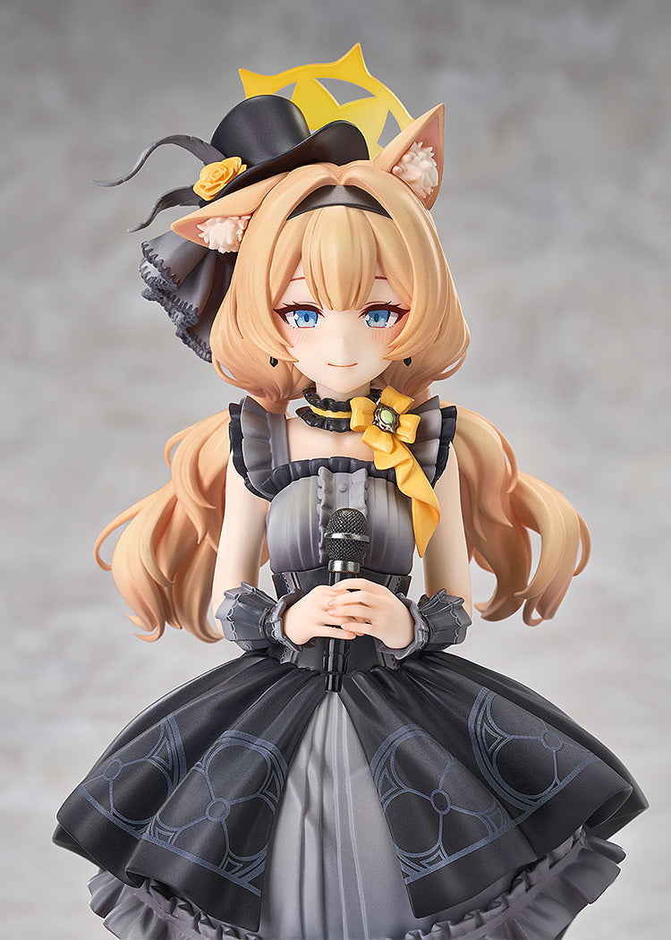 1/7 Mari (Idol): Memorial Lobby Ver. (Blue Archive)