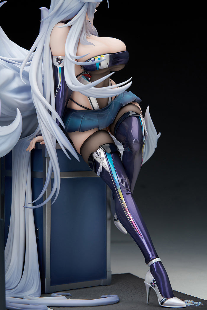 1/7 Shinano Moonlit Chrome Ver. LED Acrylic Display Base Bundled Special Edition (Azur Lane)
