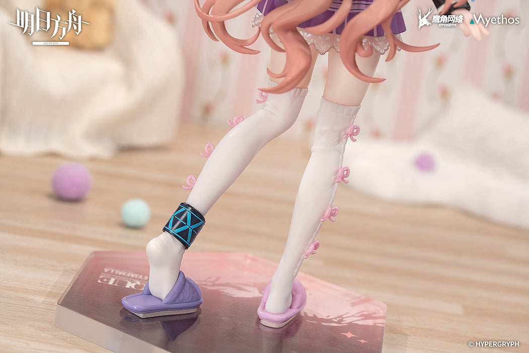 1/8 Gift+ Eyjafjalla the Hvit Aska: One More Story Ver. (Arknights)
