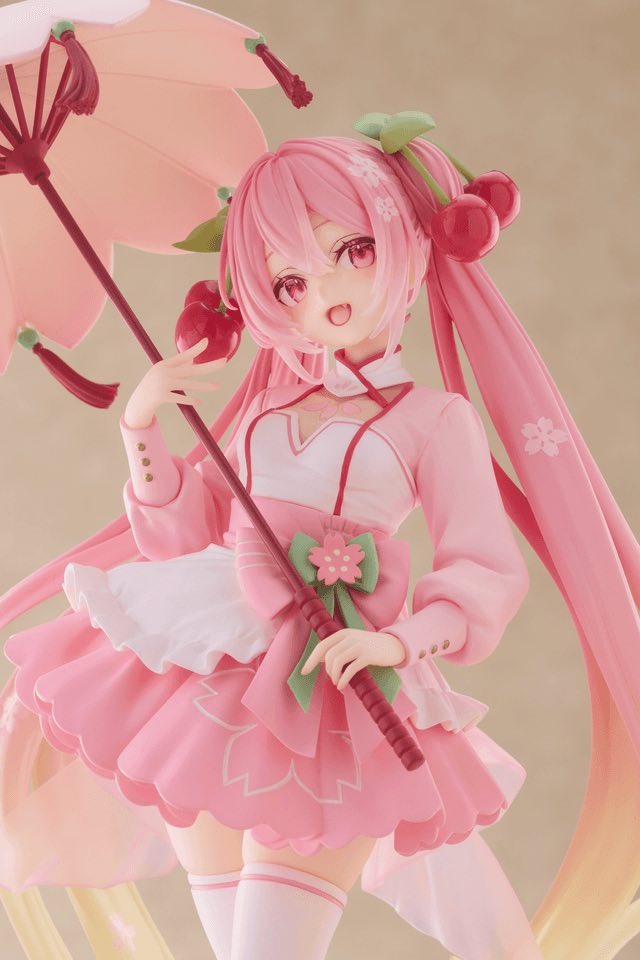 AMP+ Figure: Sakura Miku (Sakura Dress Ver.)