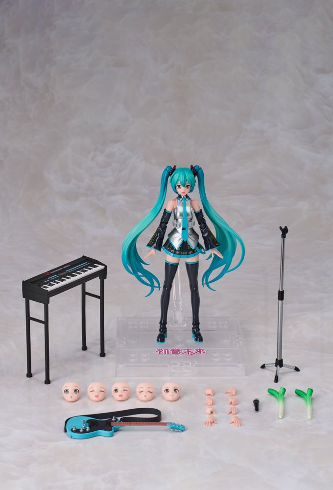 Blokees FF01 Hatsune Miku Official Outfit