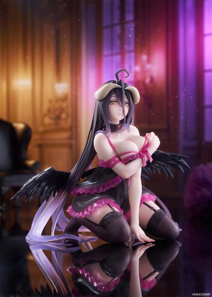 Desktop Cute Figure: Albedo Negligee Ver. (Overlord)