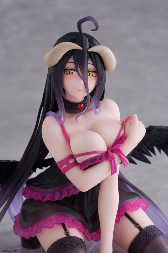 Desktop Cute Figure: Albedo Negligee Ver. (Overlord)