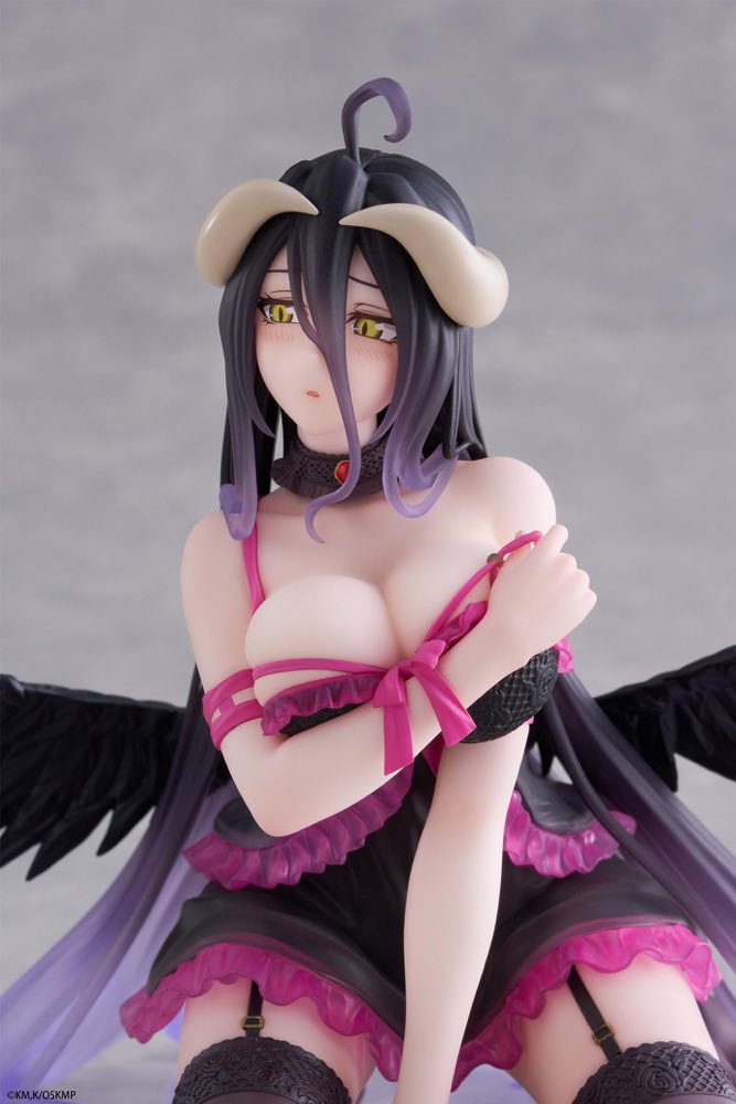 Desktop Cute Figure: Albedo Negligee Ver. (Overlord)