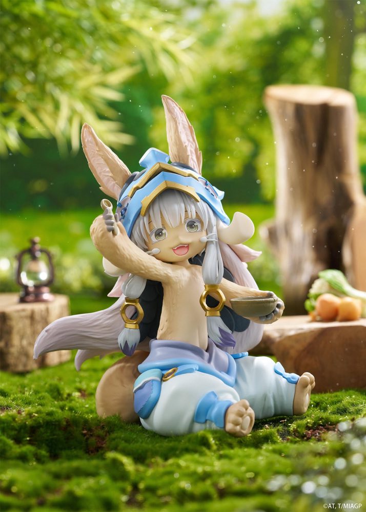 Desktop Cute Figure: Nanachi Mealtime Ver. (Made in Abyss)