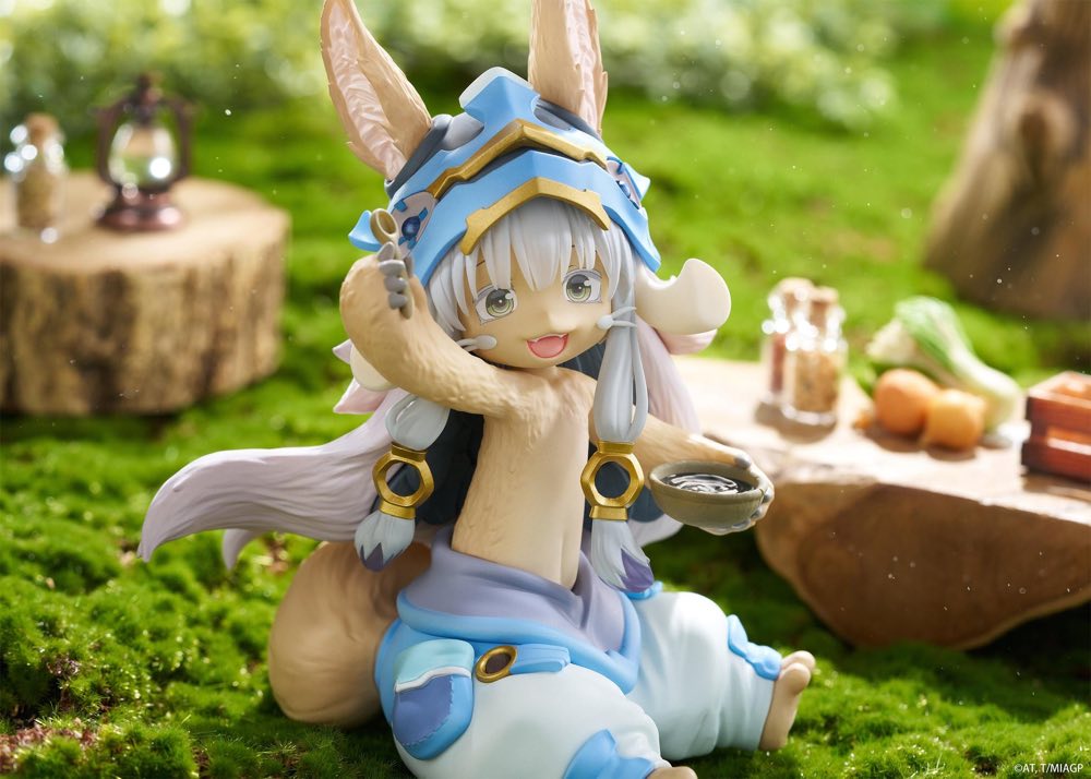 Desktop Cute Figure: Nanachi Mealtime Ver. (Made in Abyss)