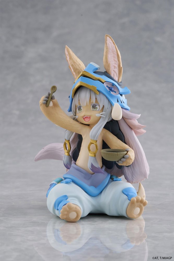 Desktop Cute Figure: Nanachi Mealtime Ver. (Made in Abyss)