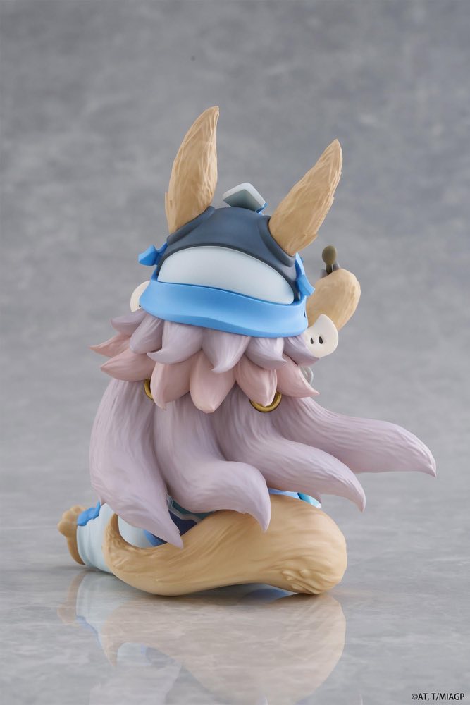 Desktop Cute Figure: Nanachi Mealtime Ver. (Made in Abyss)