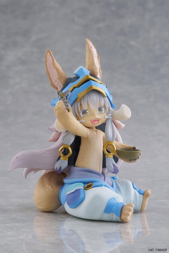 Desktop Cute Figure: Nanachi Mealtime Ver. (Made in Abyss)