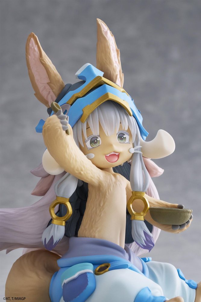 Desktop Cute Figure: Nanachi Mealtime Ver. (Made in Abyss)
