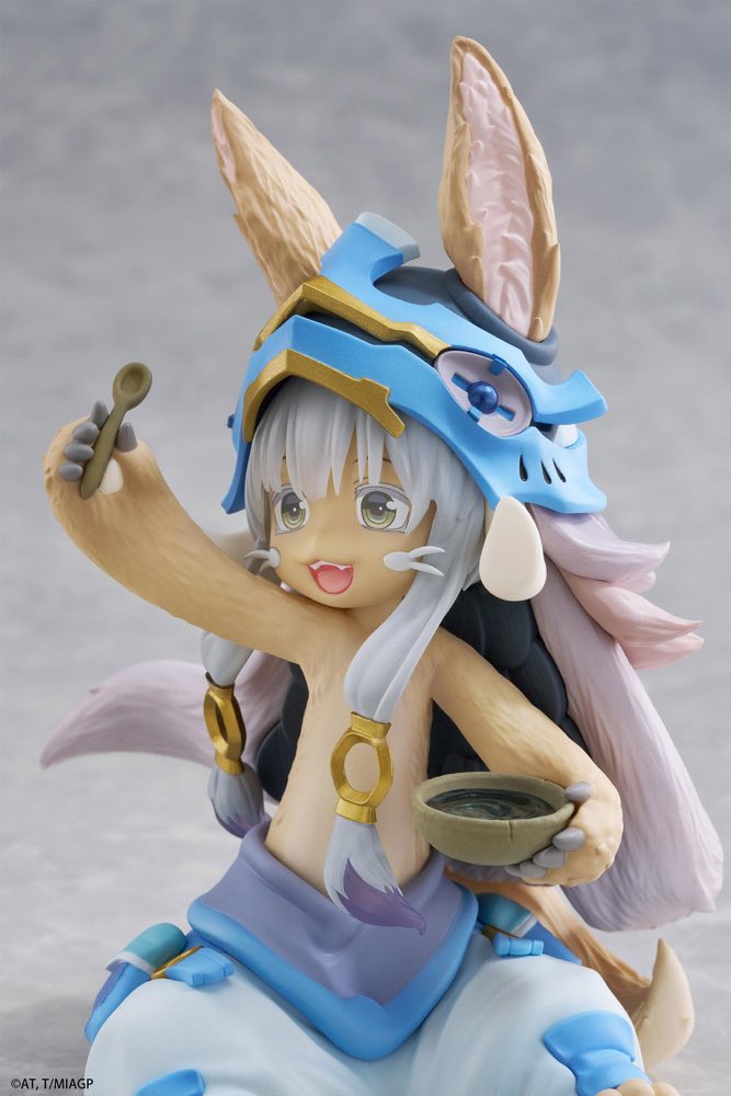 Desktop Cute Figure: Nanachi Mealtime Ver. (Made in Abyss)