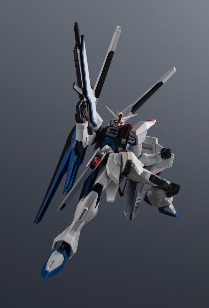 Gundam Universe Freedom Gundam Renewal (Mobile Suit Gundam SEED)