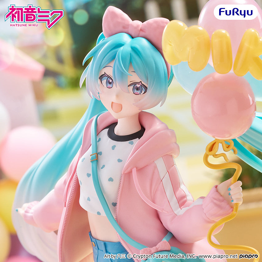 Muchute Figure: Hatsune Miku Theme Park Date Ver.