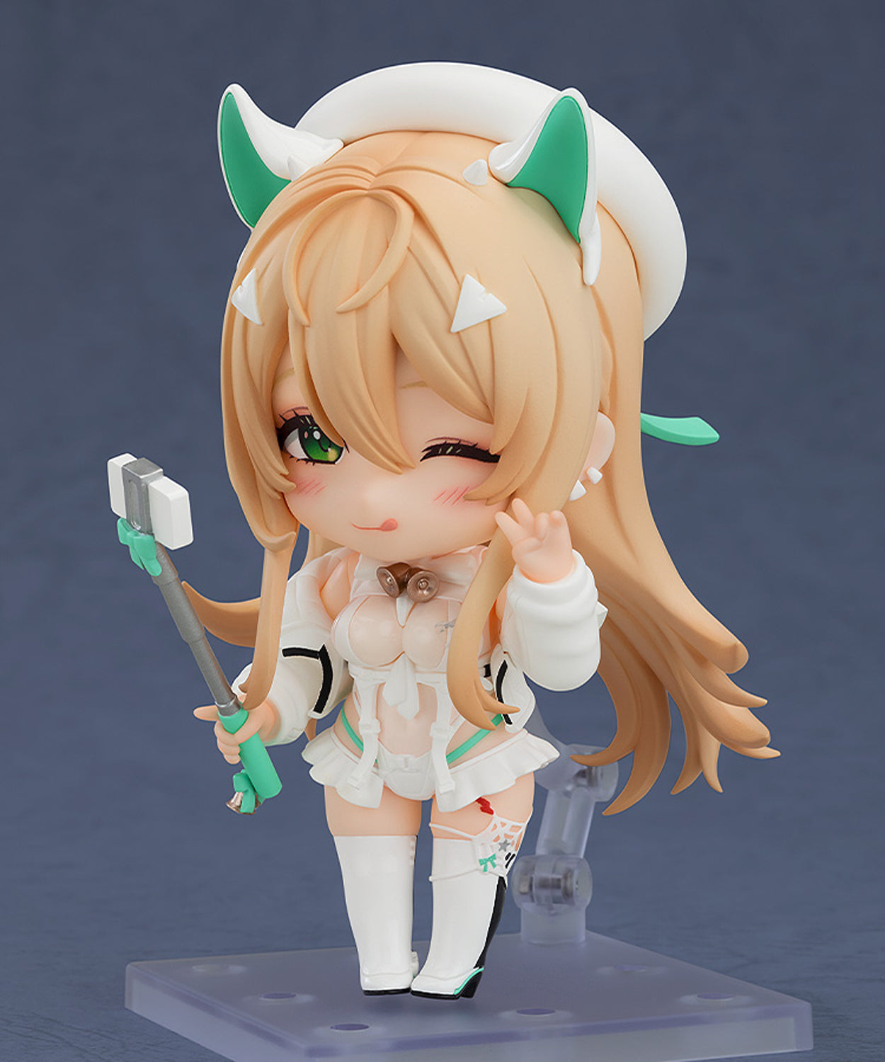 Nendoroid 2936 Rupee: Winter Shopper (Goddess of Victory: NIKKE)