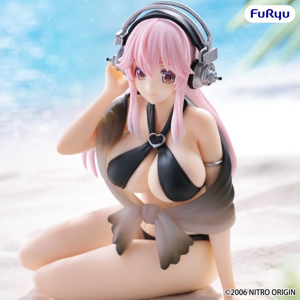 Noodle Stopper Figure: Super Sonico Black Swimsuit Ver.
