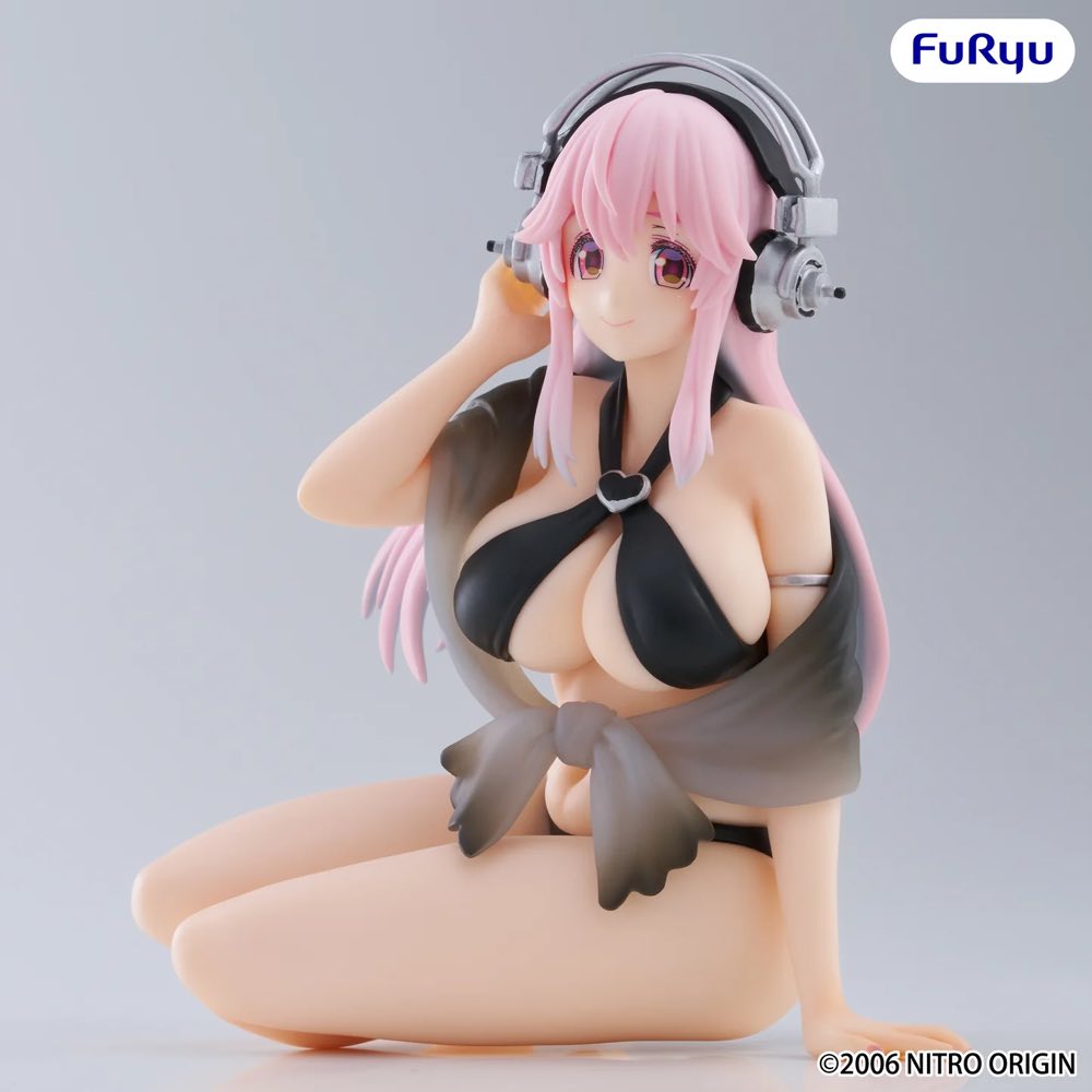 Noodle Stopper Figure: Super Sonico Black Swimsuit Ver.