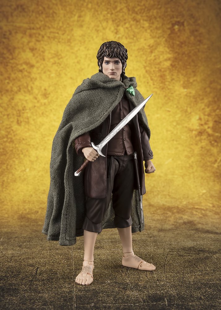 S.H.Figuarts Frodo Baggins & Gollum (The Lord of the Rings: The Fellow ...