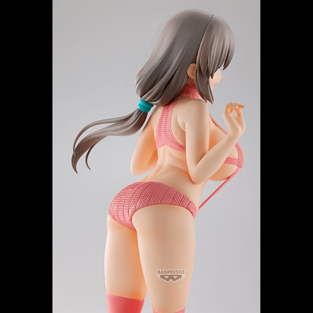 Uzaki-chan Wants to Hang Out! Eternal Romance Figure: Tsuki Uzaki Sweater Swimsuit Ver.