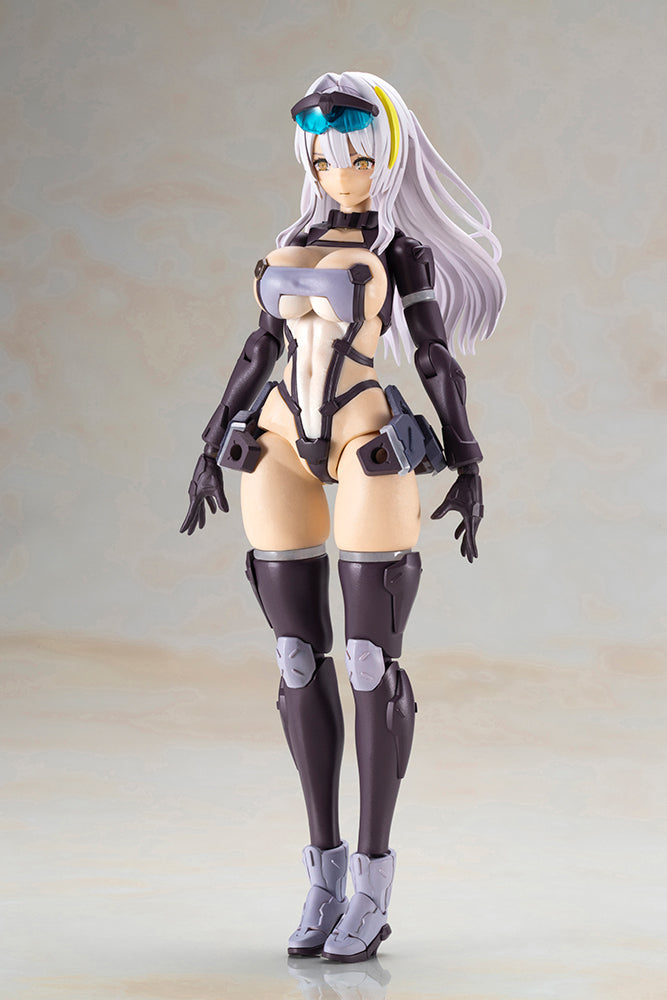 Zenith Girl Gray Ver. Model Kit (Front Mission)