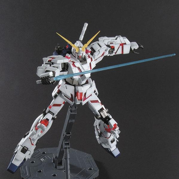 MG RX-0 Unicorn Gundam